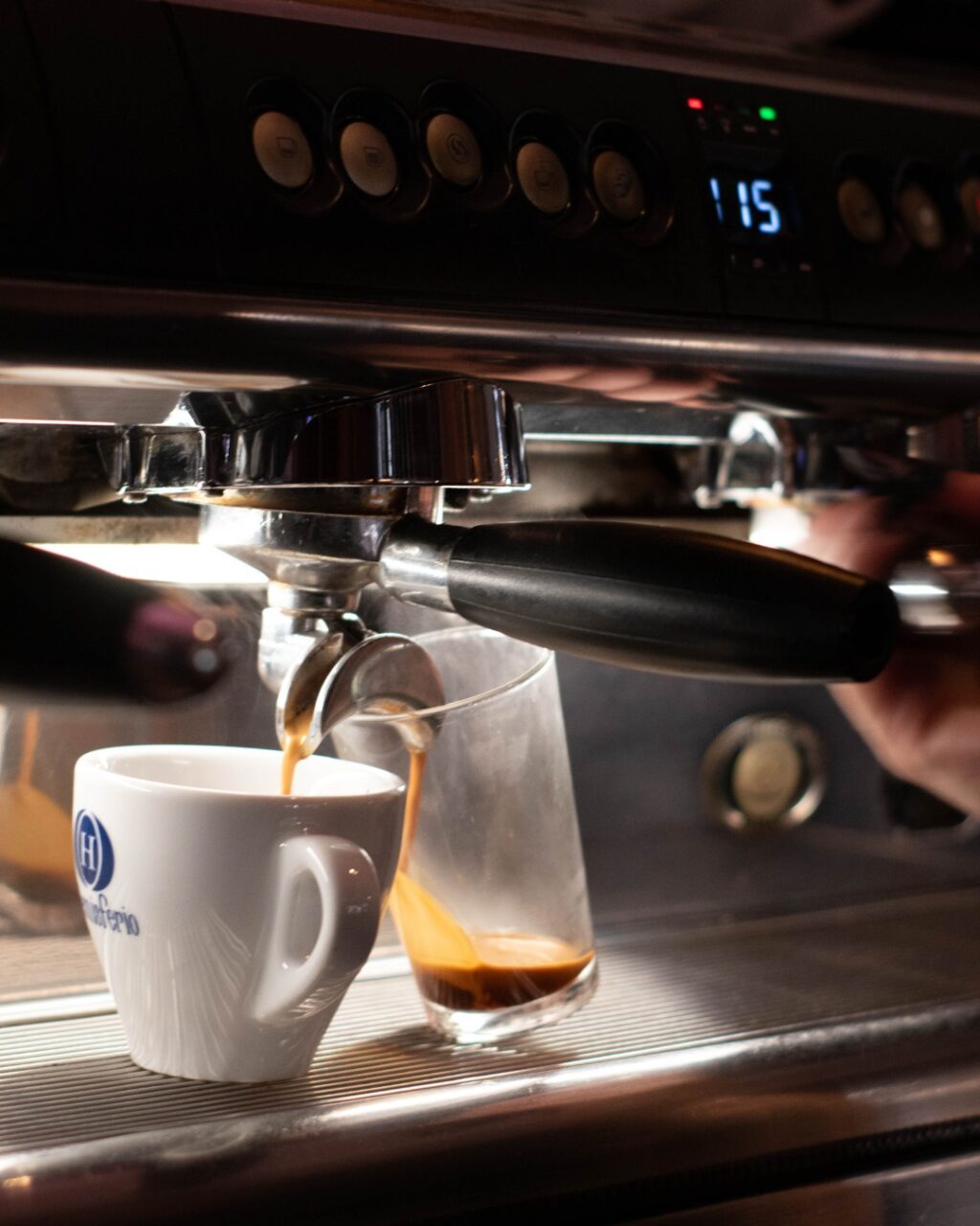 Instagram post from cafeteria.hemisferio. This post is in position 0.